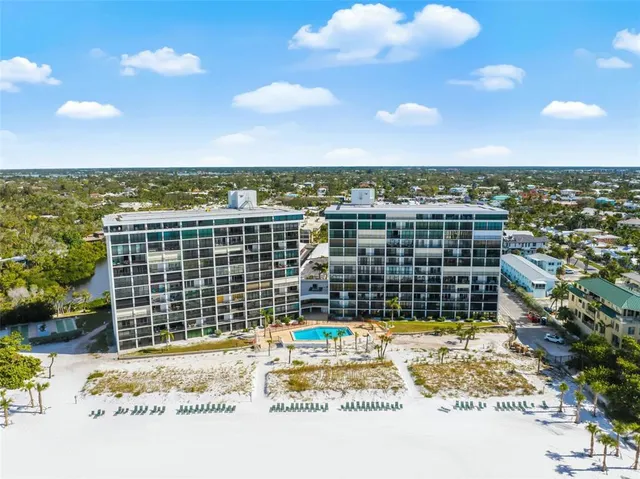 $1,295,000 | 19 Whispering Sands Drive, Unit 1204, Sarasota, FL 34242