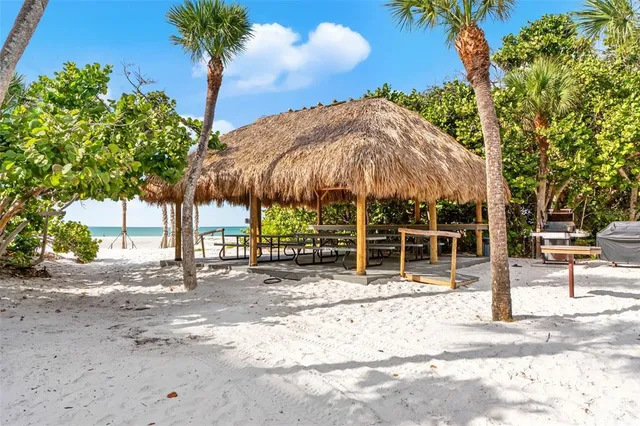 $1,295,000 | 19 Whispering Sands Drive, Unit 1204, Sarasota, FL 34242