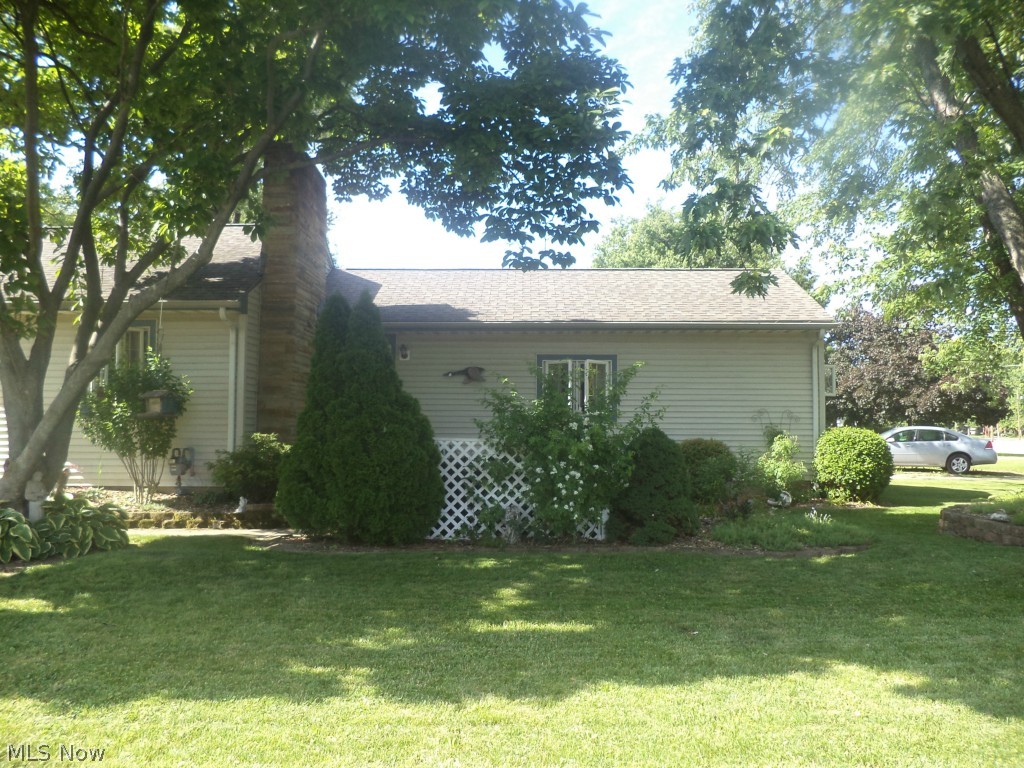 536 Metcalf Road Elyria, OH 44035 - Photo 4 of 25 Gallery Image 4