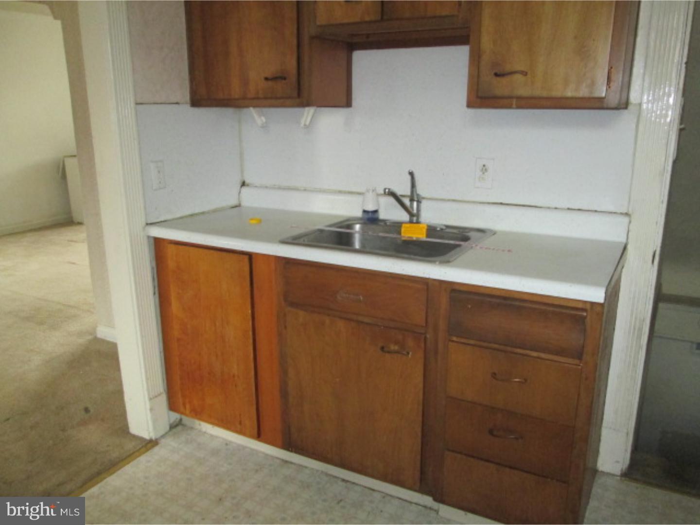 151 Hampden Road Upper Darby, PA 19082 - Photo 5 of 15 Unit #1