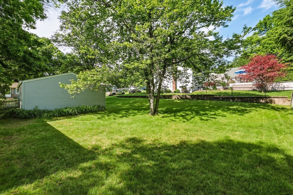 64 Tioga Street Springfield, MA 01128 - Photo 23 of 27
