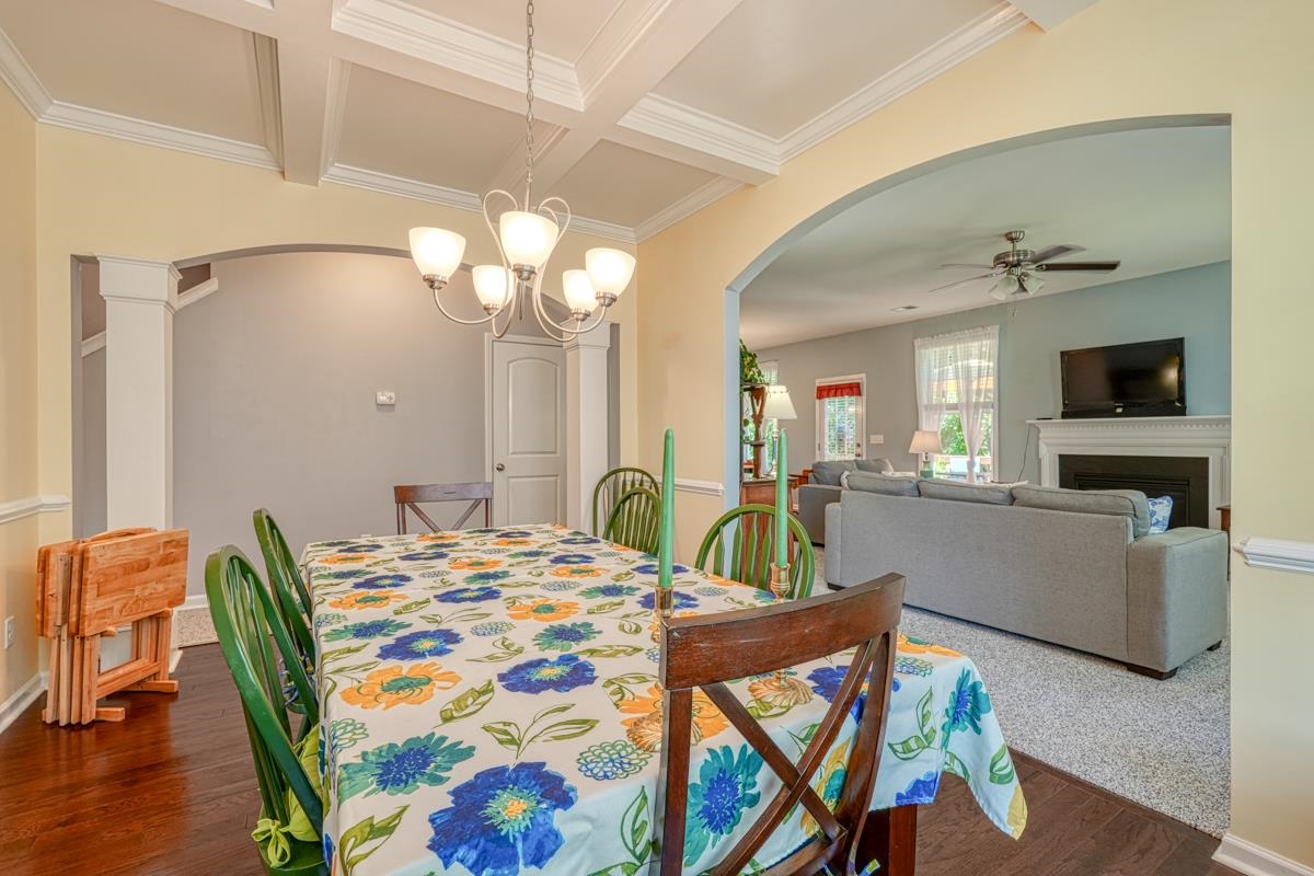 357 Castleton Circle Boiling Springs, SC 29316 - Photo 9 of 47