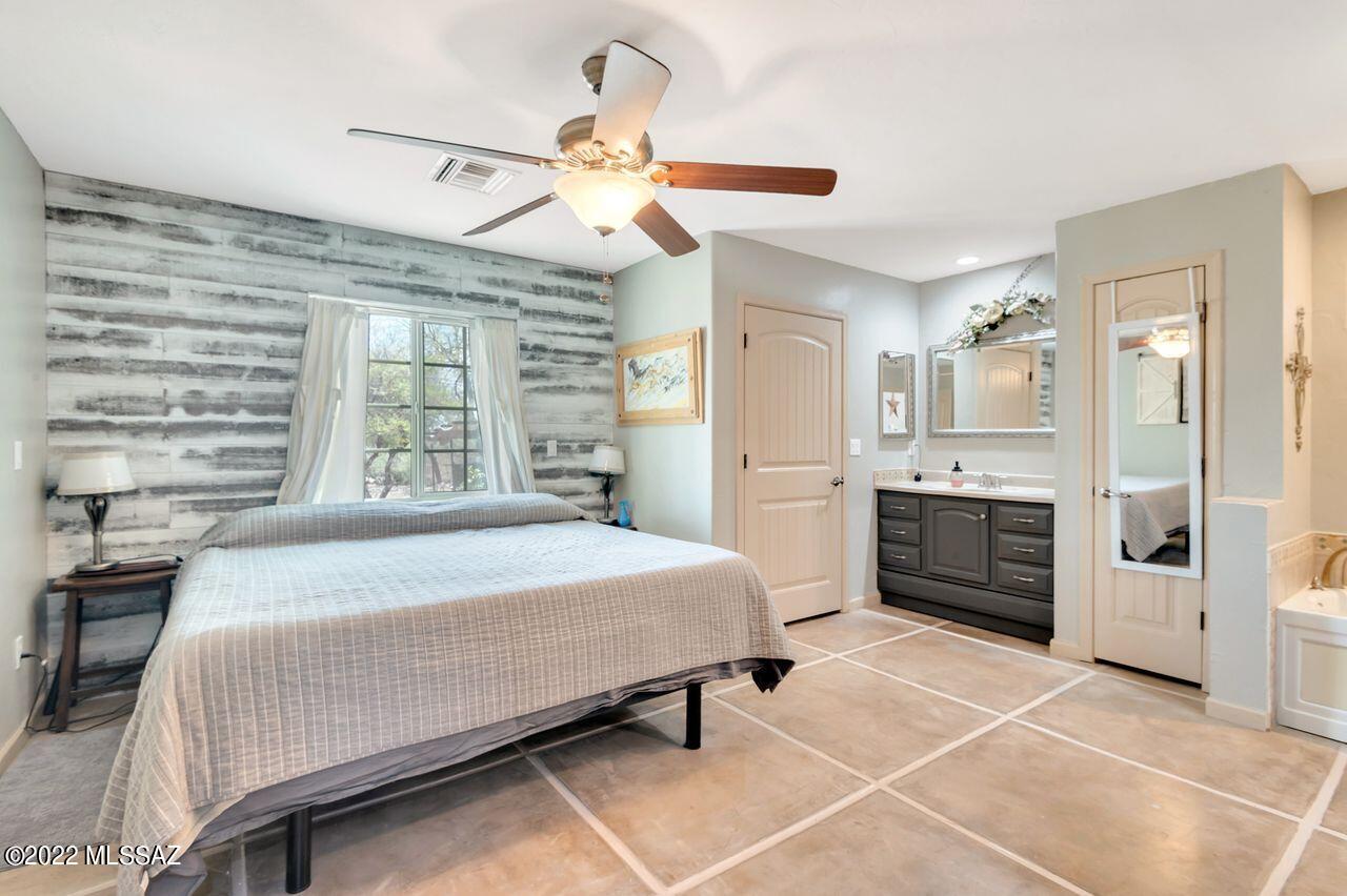 3950 West Mossman Road Tucson, AZ 85746 - Photo 15 of 36 Gallery Image 15