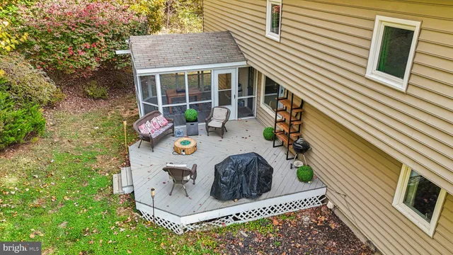 $765,000 | 9830 Wineberry Road, Marshall, VA 20115