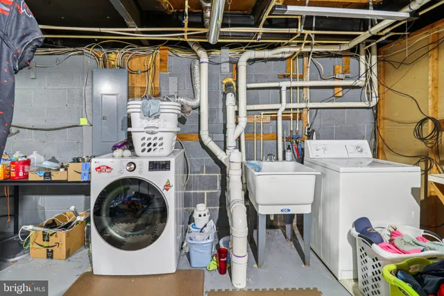 $765,000 | 9830 Wineberry Road, Marshall, VA 20115