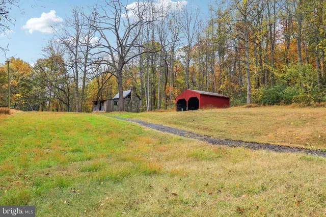 $765,000 | 9830 Wineberry Road, Marshall, VA 20115