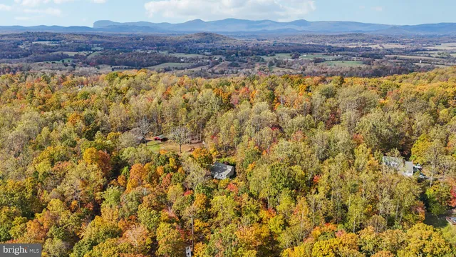 $765,000 | 9830 Wineberry Road, Marshall, VA 20115