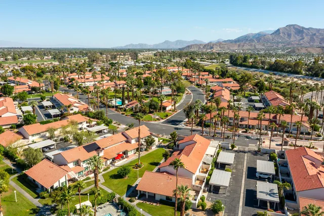 $349,000 | 6000 Montecito Drive, Unit 4, Palm Springs, CA 92264