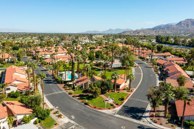 $349,000 | 6000 Montecito Drive, Unit 4, Palm Springs, CA 92264