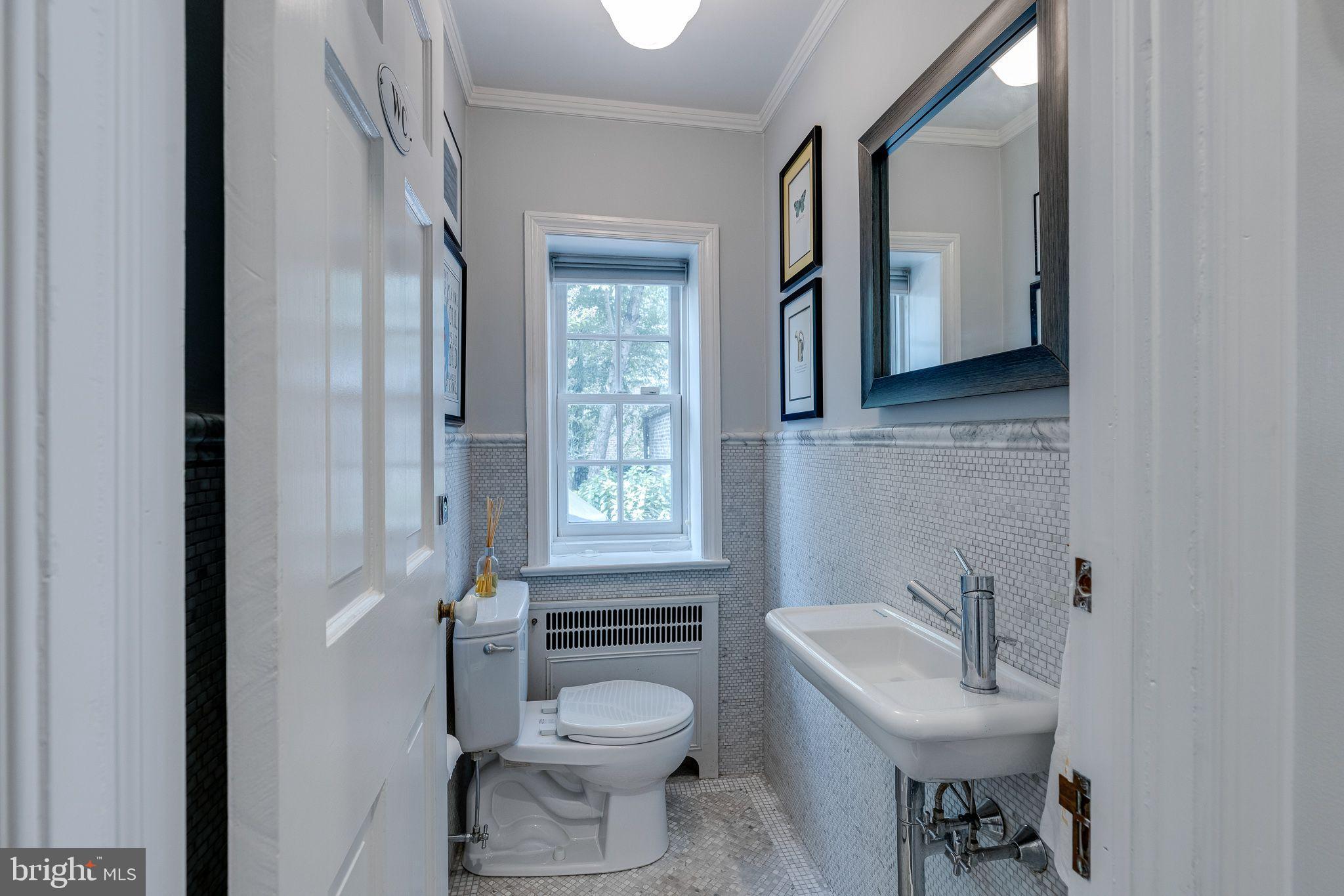 1509 Cliff Road Wynnewood, PA 19096 - Photo 13 of 28 Powder Room