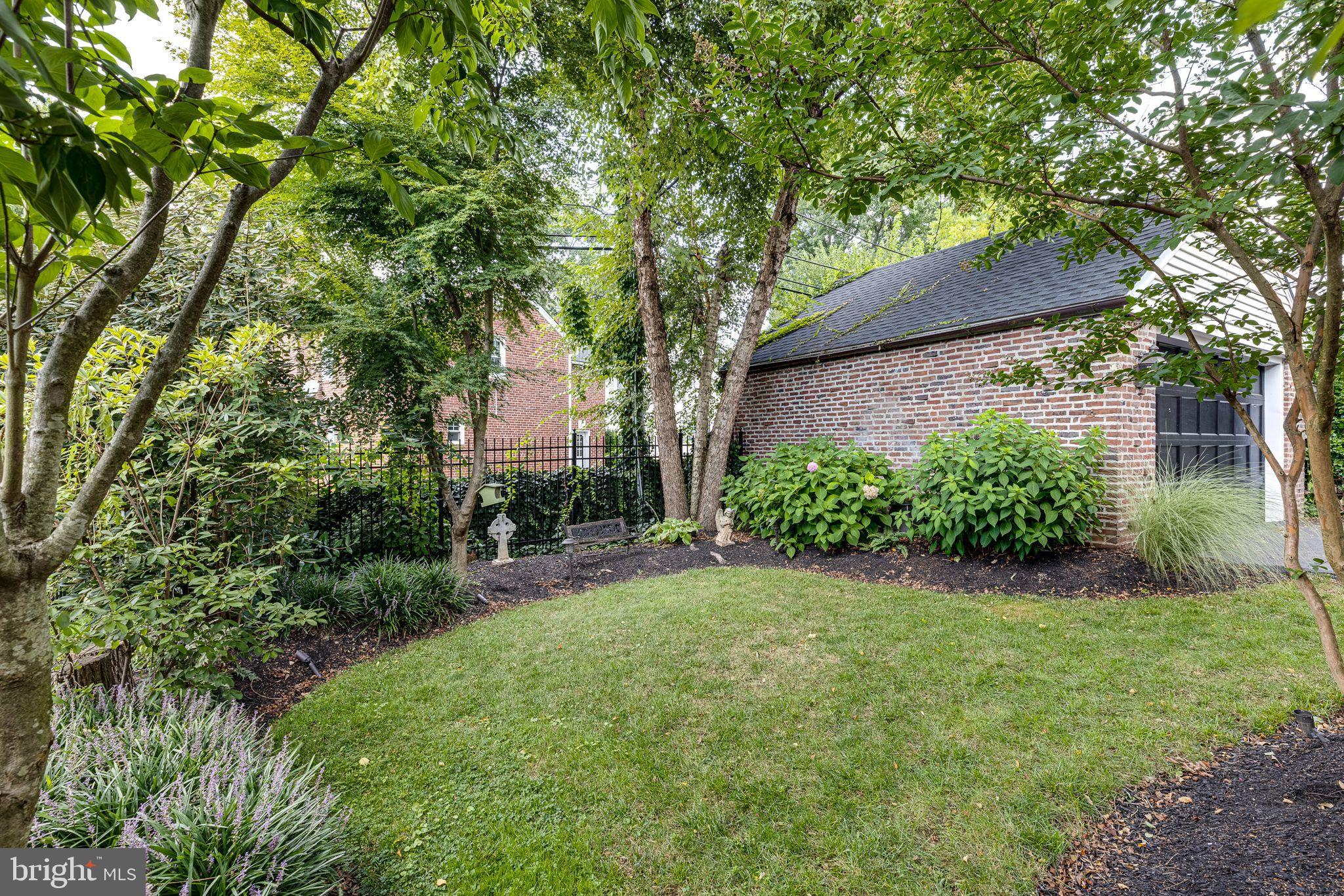 1509 Cliff Road Wynnewood, PA 19096 - Photo 26 of 28 Yard