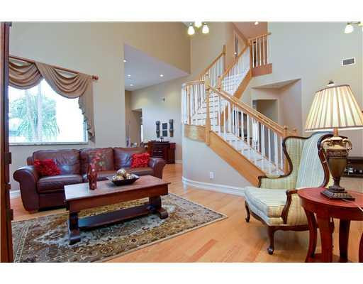 Undisclosed Address Fort Lauderdale, FL 33327 - Photo 2 of 9 Living Room