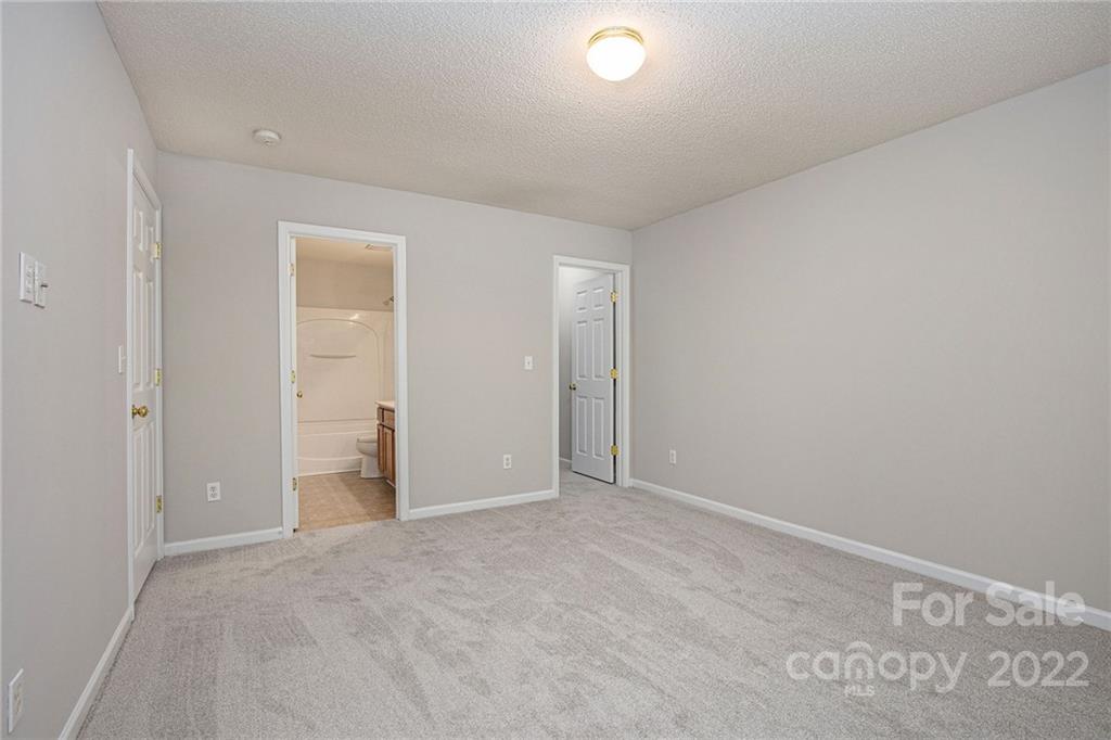16852 Timber Crossing Road Charlotte, NC 28213 - Photo 23 of 31 a view of an empty room