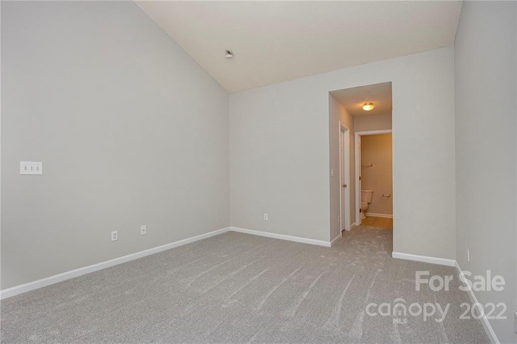 16852 Timber Crossing Road Charlotte, NC 28213 - Photo 10 of 31