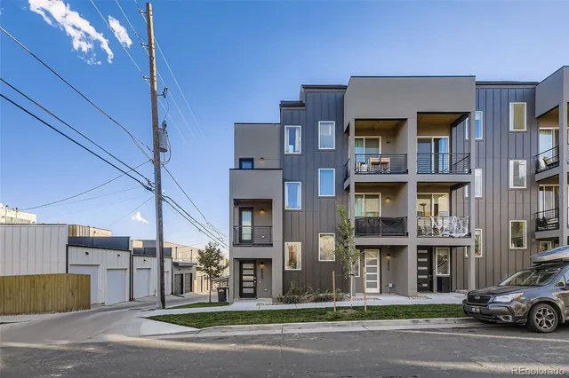 a outdoor view with a sitting space
