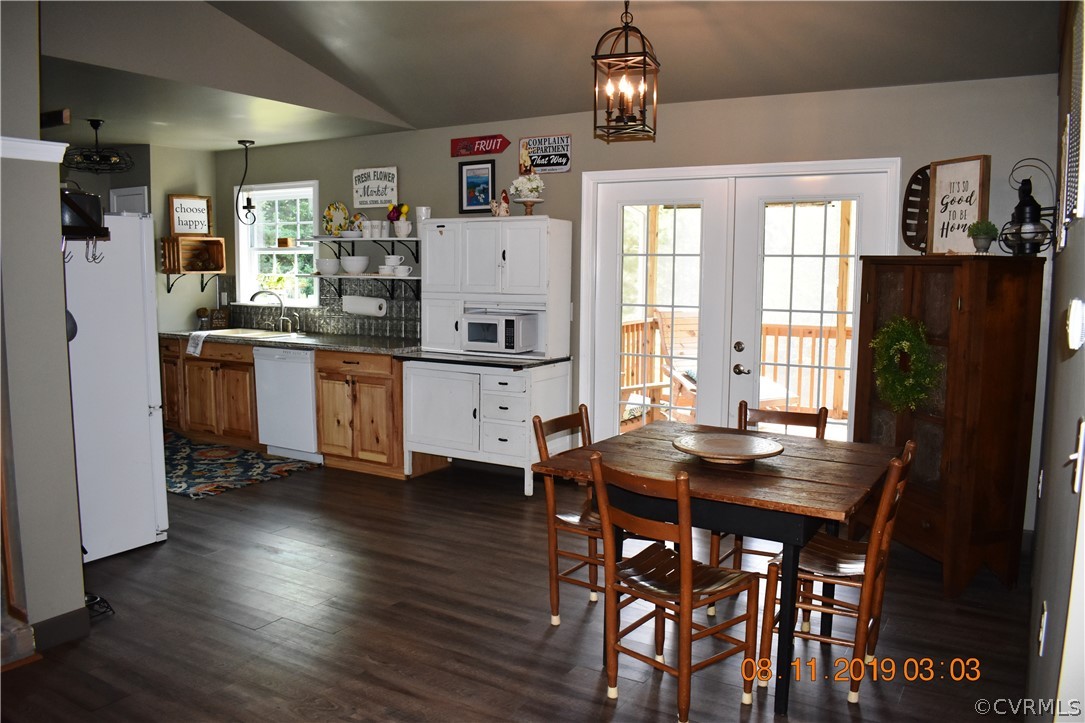 740 Robertsons Road Blackstone, VA 23824 - Photo 14 of 36 Gallery Image 14