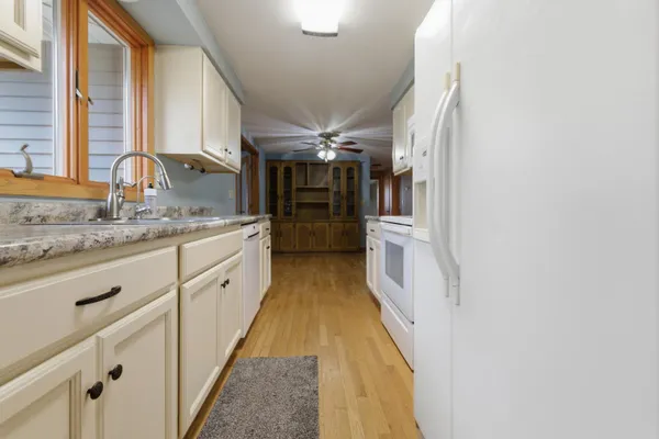 $359,900 | 2180 460th Street, Hanley Falls, MN 56245