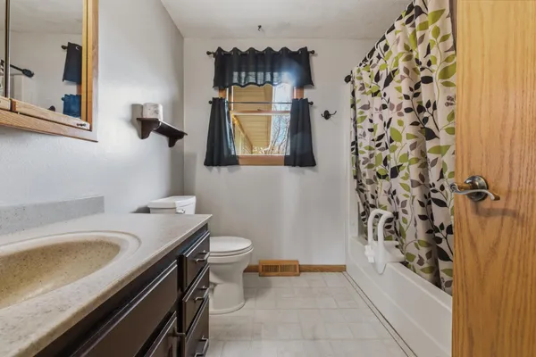 $359,900 | 2180 460th Street, Hanley Falls, MN 56245