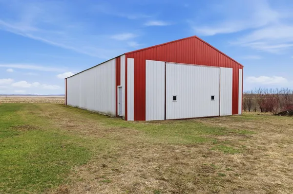 $359,900 | 2180 460th Street, Hanley Falls, MN 56245