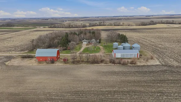 $359,900 | 2180 460th Street, Hanley Falls, MN 56245