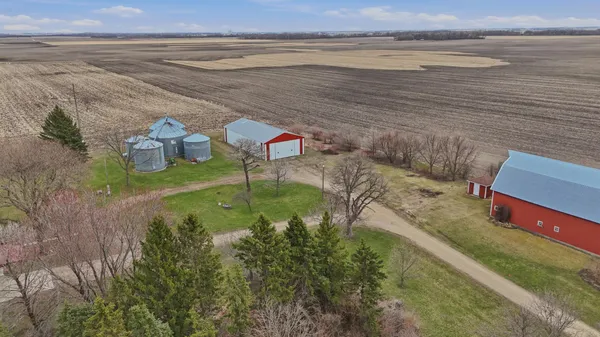 $359,900 | 2180 460th Street, Hanley Falls, MN 56245