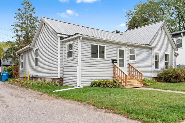 $234,000 | 610 Ash Street, Baraboo, WI 53913
