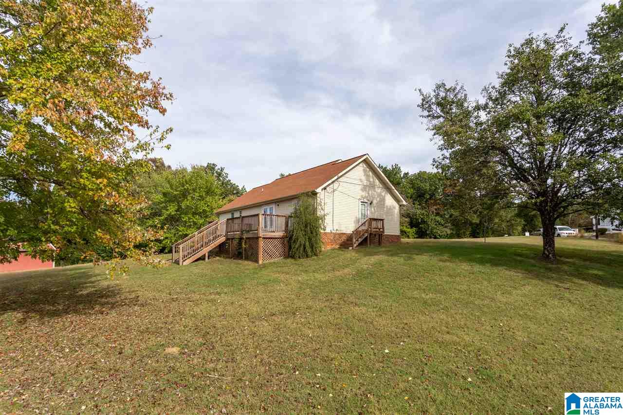 1520 Sawyer Mountain Road Oneonta, AL 35121 - Photo 4 of 33