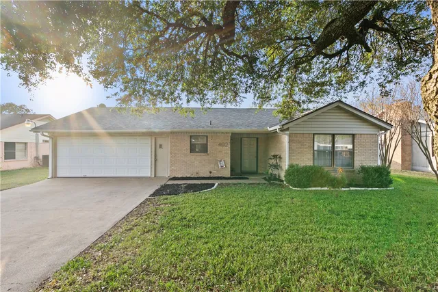 $289,999 | 402 June Street, Bryan, TX 77802