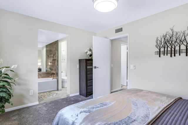 $4,500 | 2274 North Indian Canyon Drive, Unit C, Palm Springs, CA 92262