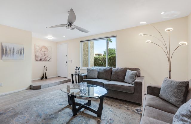 $4,500 | 2274 North Indian Canyon Drive, Unit C, Palm Springs, CA 92262
