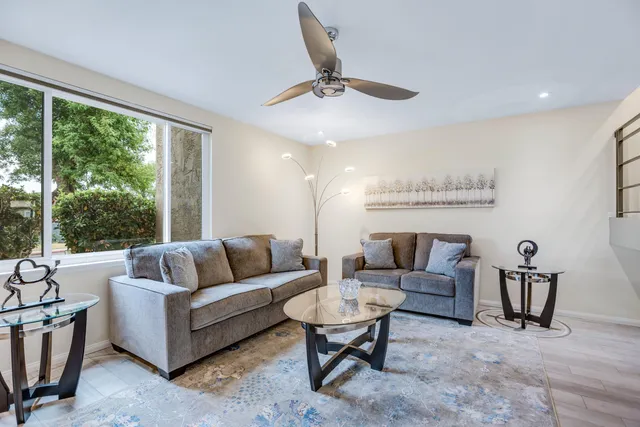 $4,500 | 2274 North Indian Canyon Drive, Unit C, Palm Springs, CA 92262