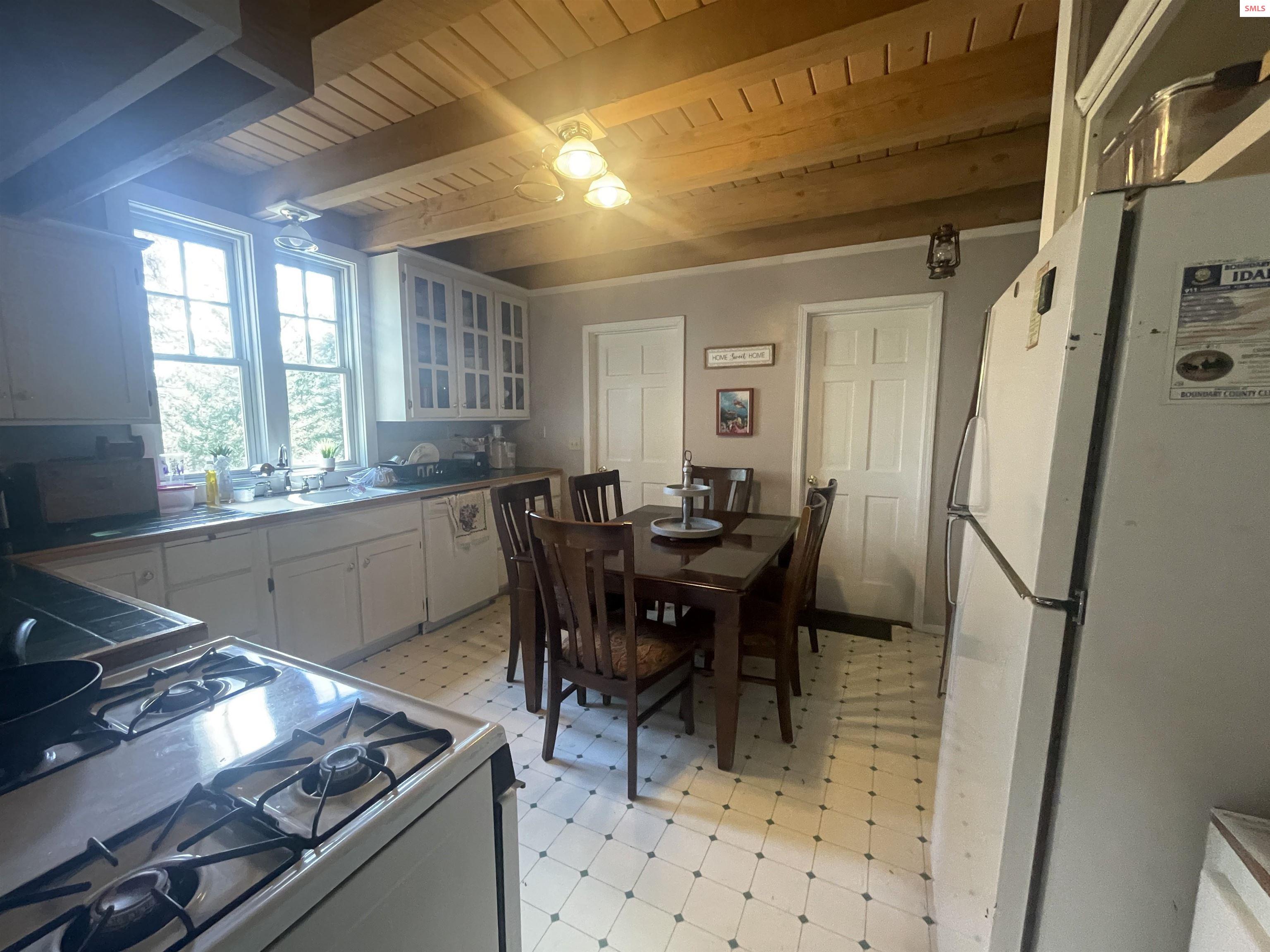 631 Wolverine Road Moyie Springs, ID 83845 - Photo 19 of 87 Kitchen Table