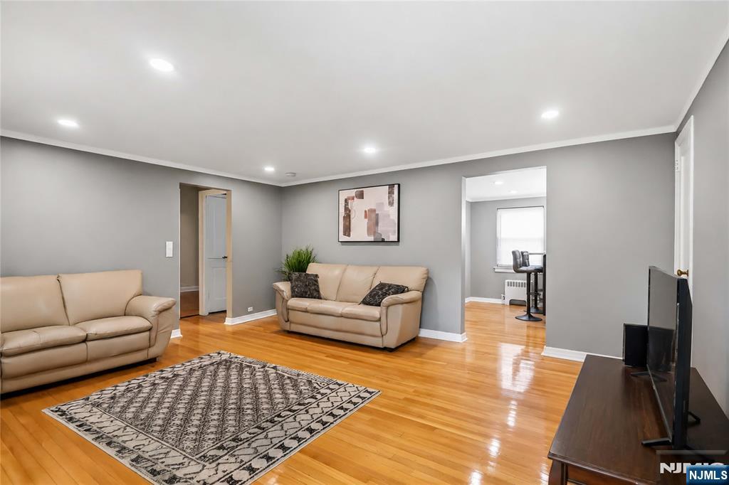 57 Clark Court, Unit 57 Rutherford, NJ 07070 - Photo 3 of 10