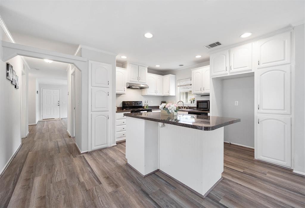 21323 Cherry Canyon Lane, Tomball, TX 77375 Compass