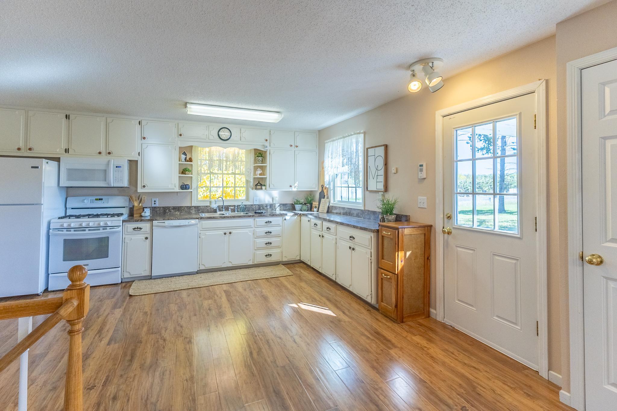 2422 Sumac Road Northeast Bemidji, MN 56601 - Photo 10 of 72 Gallery Image 10