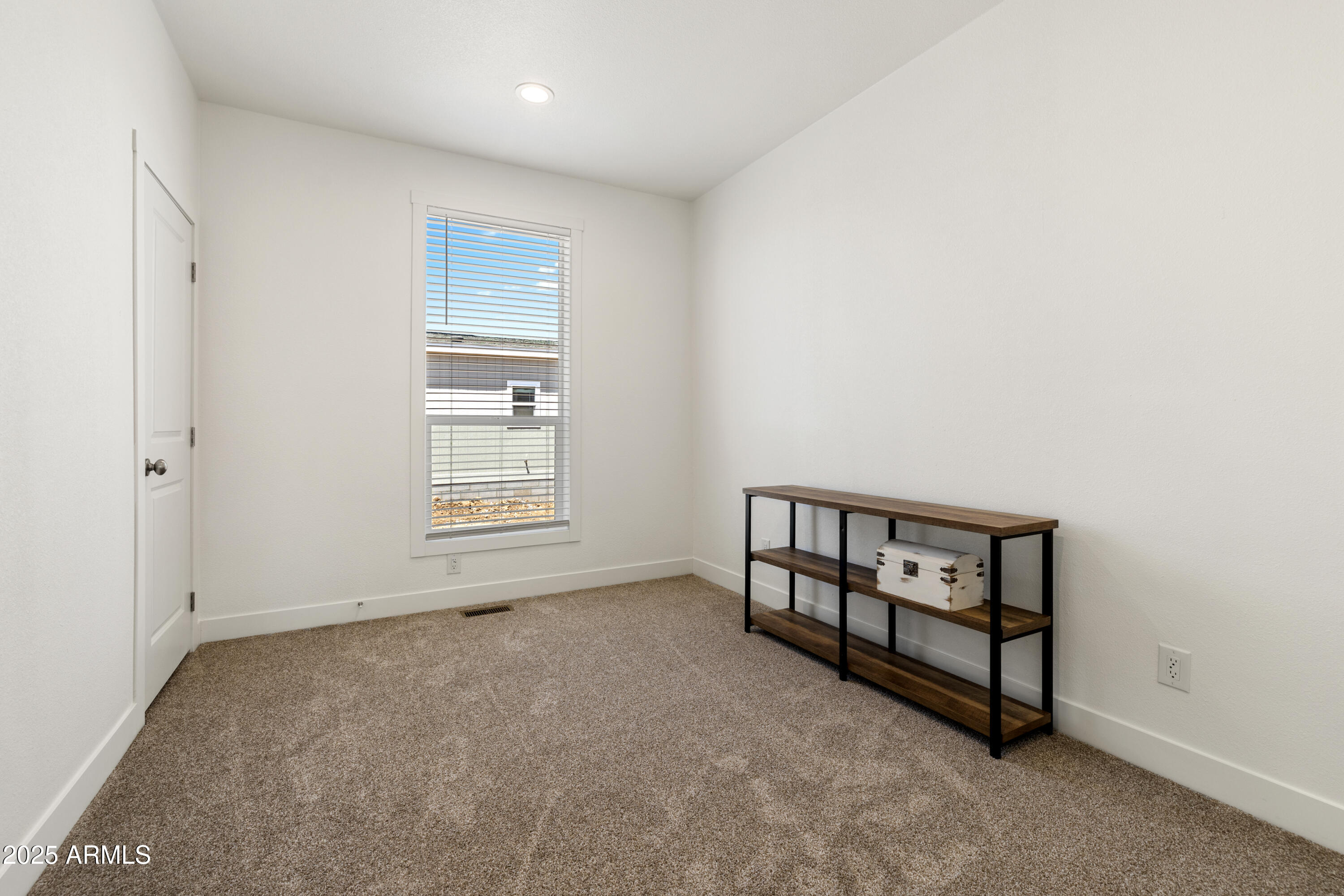 45 Hawaii Road Paulden, AZ 86334 - Photo 15 of 18 16-Bedroom 2