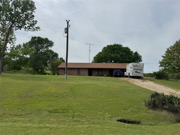 $200,000 | 12745 Farm To Market Road 274, Ravenna, TX 75476