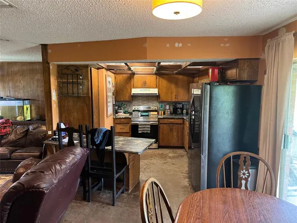 $200,000 | 12745 Farm To Market Road 274, Ravenna, TX 75476
