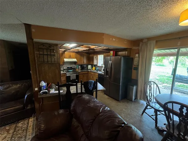 $200,000 | 12745 Farm To Market Road 274, Ravenna, TX 75476