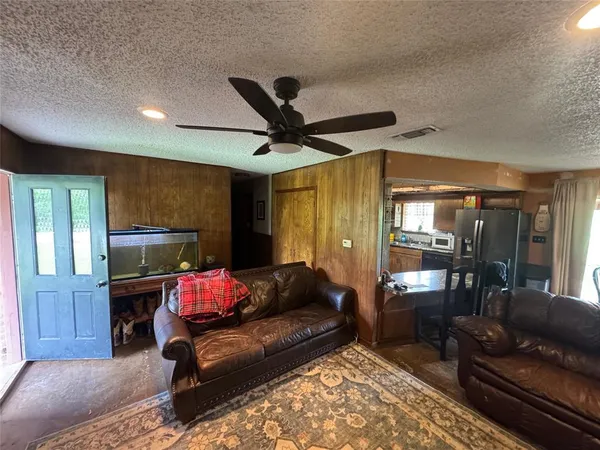 $200,000 | 12745 Farm To Market Road 274, Ravenna, TX 75476