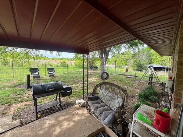 $200,000 | 12745 Farm To Market Road 274, Ravenna, TX 75476