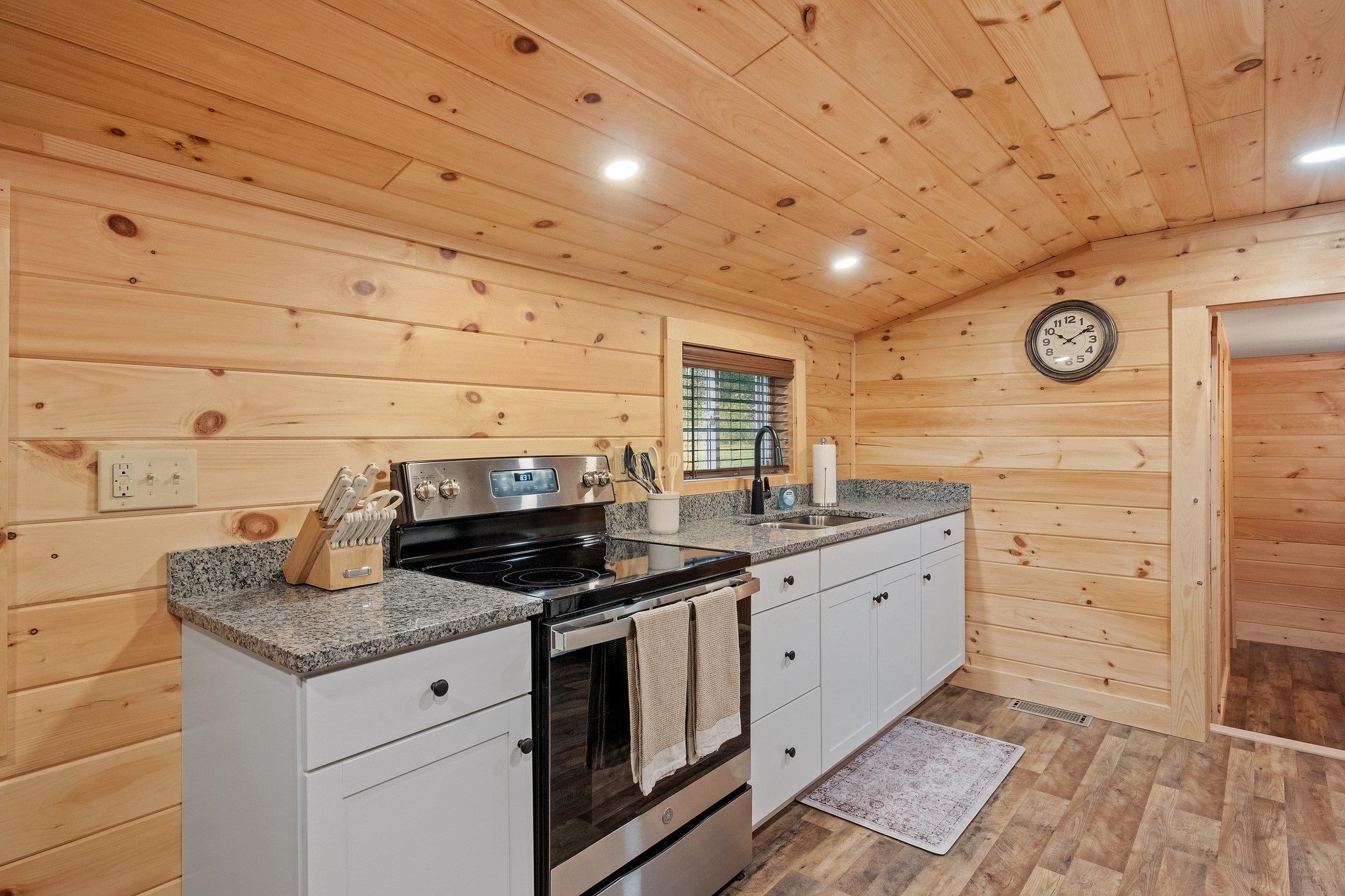 680 Wing Road Bethlehem, NH 03574 - Photo 26 of 54 Gallery Image 26