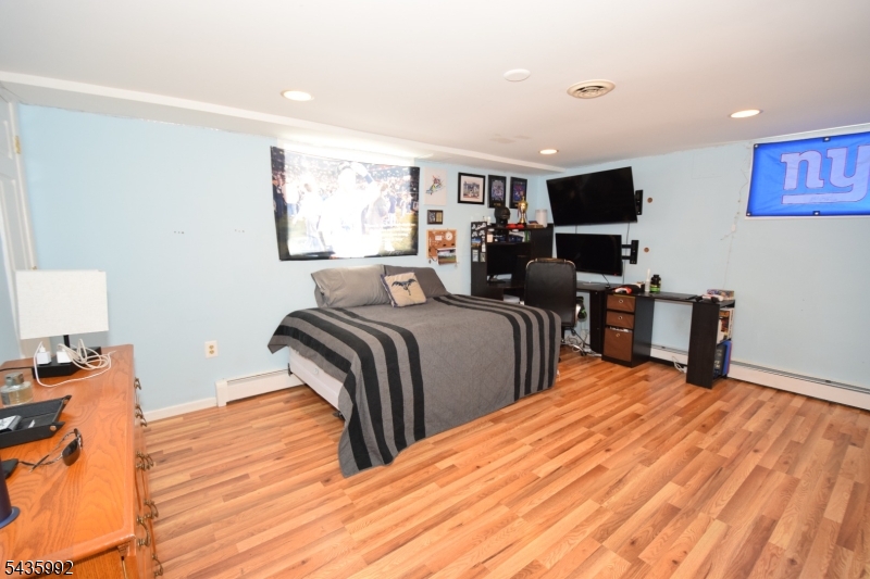 567 Foothill Road Bridgewater, NJ 08807 - Photo 26 of 37