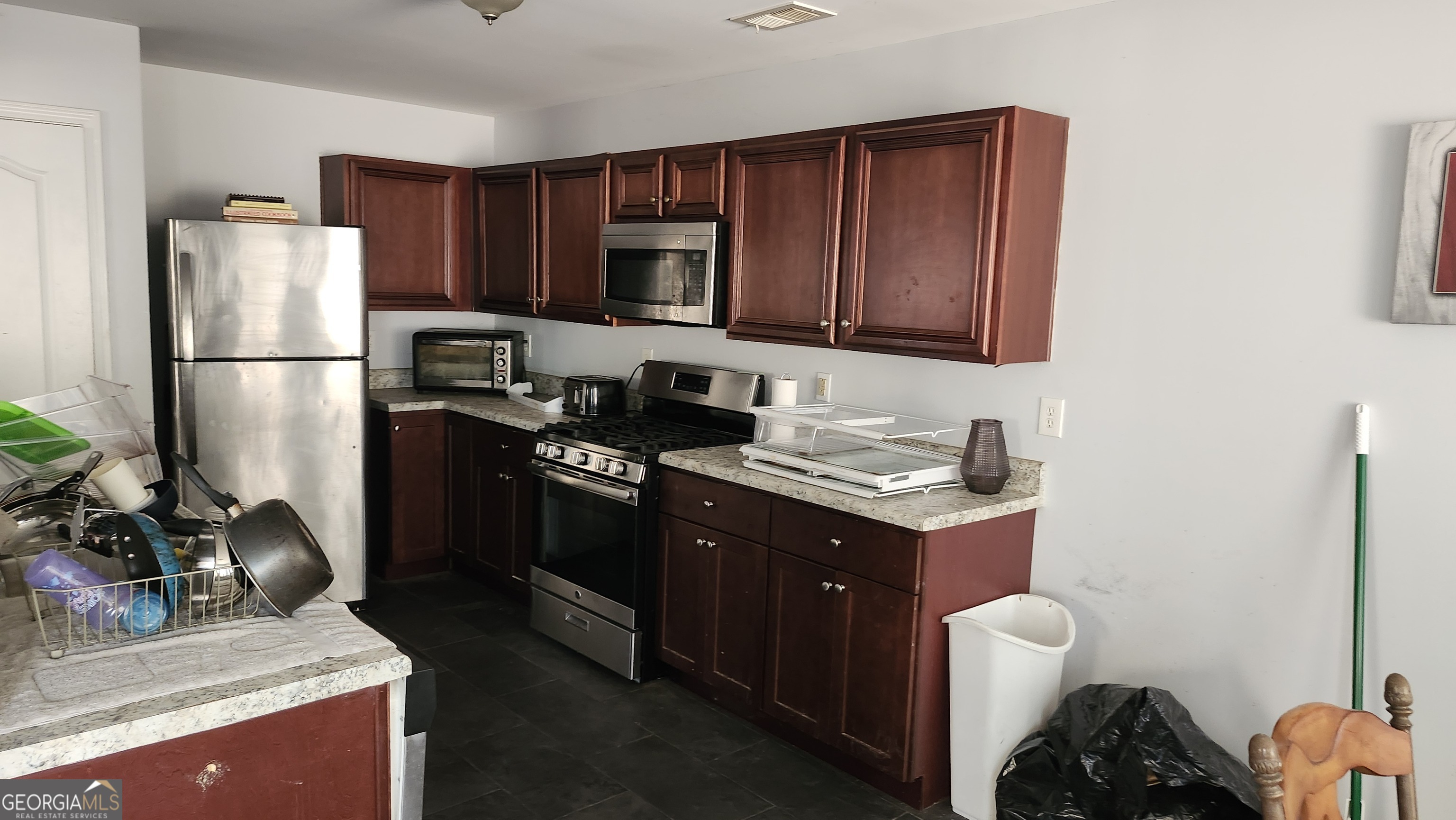 3593 Ebb Circle Fairburn, GA 30213 - Photo 2 of 8