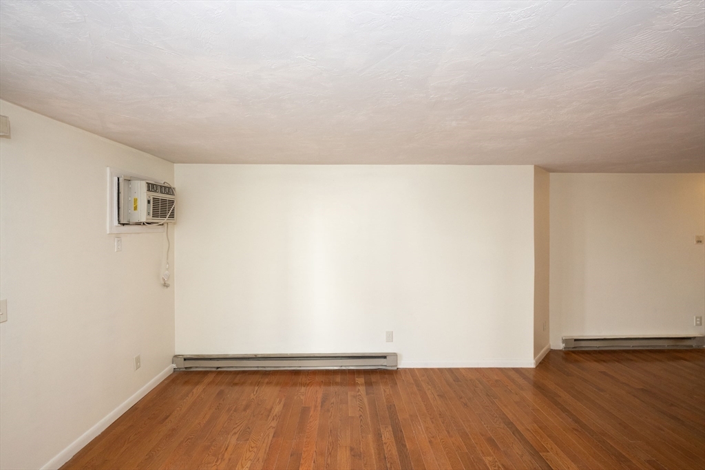 11 B Gibbs Street, Unit 28 Worcester, MA 01607 - Photo 5 of 13