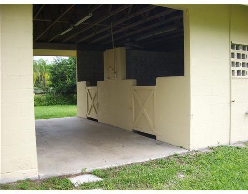 10793 58th Road South Lake Worth, FL 33449 - Photo 5 of 23 barn 2 space