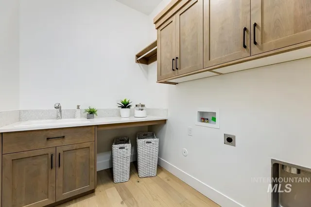 $869,900 | 21895 Paint Avenue, Star, ID 83669