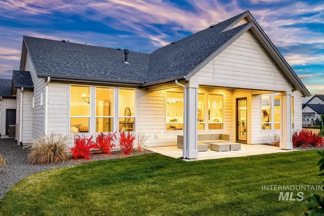 $869,900 | 21895 Paint Avenue, Star, ID 83669