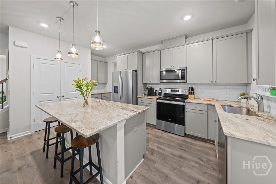 222 Benelli Drive Pooler, GA 31322 - Photo 13 of 70 Kitchen
