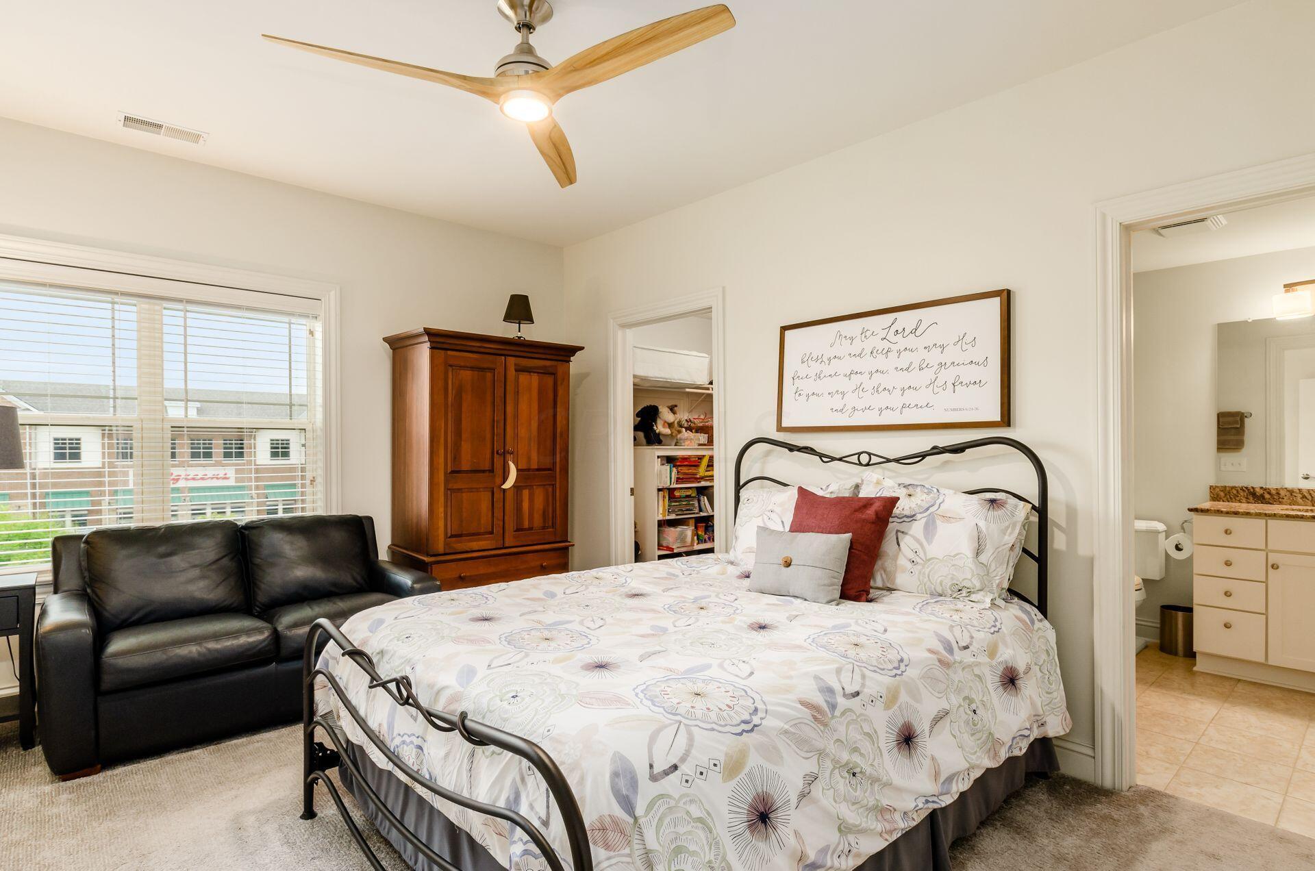 3175 Tremont Road, Unit 302 Columbus, OH 43221 - Photo 20 of 53 024_5918_L 3175 Tremont Rd064